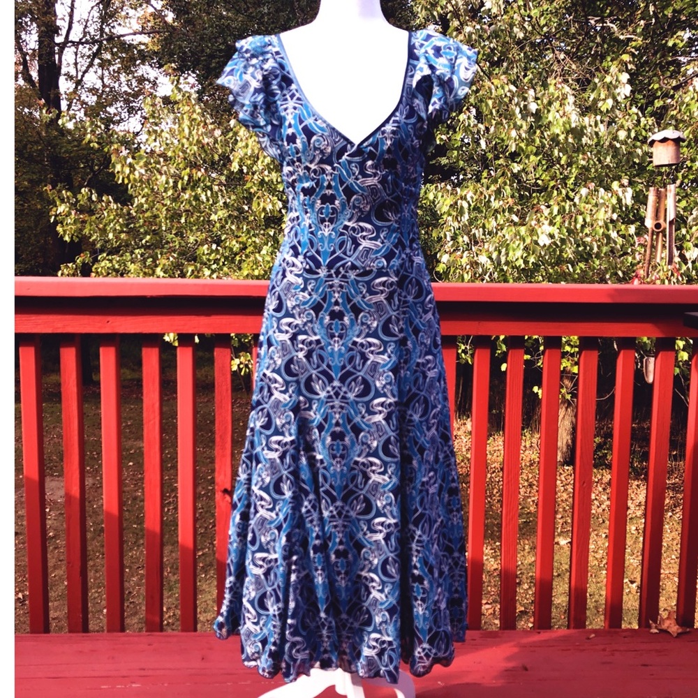 H&M V neck print dress